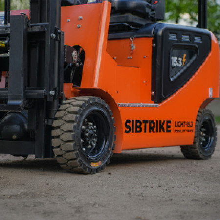 Вилочный погрузчик SIBTRIKE SF4 LIGHT 15.3LA 1500 кг