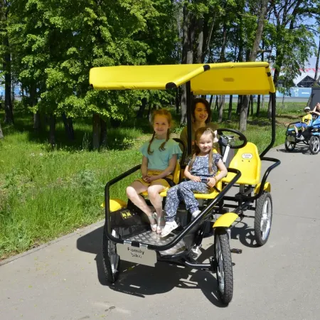 ВЕЛОМОБИЛЬ FAMILYBIKE SV4