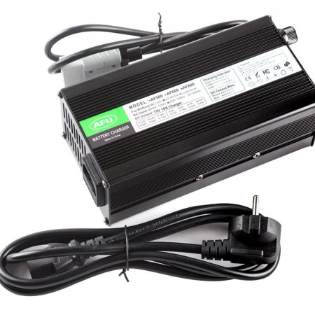 Зарядное устройство Rutrike для LiFePo4 аккумуляторов 60V50AH (73V 10А) AF800 SB50, 025130